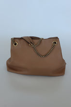 Load image into Gallery viewer, GUCCI | MEDIUM SOHO CHAIN BAG | TAN