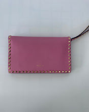 Load image into Gallery viewer, Valentino, Garavani Valentino, Valentino clutch, valentino handbag, valentino rockstud clutch, rockstud clutch, pink rockstud clutch, pink valentino clutch, preluxe, preloved handbag, preloved valentino

