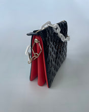 Load image into Gallery viewer, LV, Louis Vuitton, Coussin, Coussin MM, Coussin vernis, LV coussin, Louis Vuitton Coussin, Louis vuitton coussin vernis, Louis vuitton black bag, Lv vernis handbag, Louis vuitton handbag, LV handbag, Patent leather handbag, Preluxe, preloved handbag, preloved louis vuitton