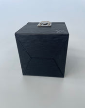 Load image into Gallery viewer, Louis vuitton, LV, Louis vuitton bleecker box, LV bleecker box, bleecker box, bleeker box, epi bleecker box, Louis vuitton epi handbag, Louis vuitton epi trunk, Louis vuitton epi bleecker box, LV trunk, epi trunk, preluxe, preloved preloved louis vuitton