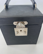 Load image into Gallery viewer, Louis vuitton, LV, Louis vuitton bleecker box, LV bleecker box, bleecker box, bleeker box, epi bleecker box, Louis vuitton epi handbag, Louis vuitton epi trunk, Louis vuitton epi bleecker box, LV trunk, epi trunk, preluxe, preloved preloved louis vuitton