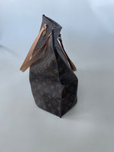 Load image into Gallery viewer, LV, Louis Vuitton, LV travel tote, LV neverfull, Louis vuitton travel tote, LV all-in bag, Louis vuitton all-in bag, All in mm, All in tote, All in bag, Louis Vuitton travel, Handbag, Preluxe, Preloved, Preloved louis vuitton
