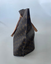 Load image into Gallery viewer, LV, Louis Vuitton, LV travel tote, LV neverfull, Louis vuitton travel tote, LV all-in bag, Louis vuitton all-in bag, All in mm, All in tote, All in bag, Louis Vuitton travel, Handbag, Preluxe, Preloved, Preloved louis vuitton