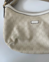 Load image into Gallery viewer, Gucci, Gucci sherry line shoulder bag, White sherry line shoulder bag, white gucci bag, preloved gucci, gucci sale, Handbag, handbags, gucci crossbody, gucci crossbody bag
