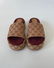 Load image into Gallery viewer, gucci, Gucci slides, gucci sandals, gucci womens slides, Gucci angelina platform sandal, gucci gg canvas angelina platform, platform sandals, gucci platform sandals, gucci sale, preluxe
