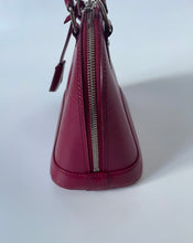 Load image into Gallery viewer, Louis vuitton, Lv, Lv Handbag, Alma bb, alma bb epi, Louis vuitton alma bb epi, louis vuitton alma bb, lv alma bb, epi, alma bb epi fuchsia