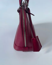 Load image into Gallery viewer, Louis vuitton, Lv, Lv Handbag, Alma bb, alma bb epi, Louis vuitton alma bb epi, louis vuitton alma bb, lv alma bb, epi, alma bb epi fuchsia