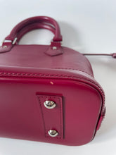 Load image into Gallery viewer, Louis vuitton, Lv, Lv Handbag, Alma bb, alma bb epi, Louis vuitton alma bb epi, louis vuitton alma bb, lv alma bb, epi, alma bb epi fuchsia