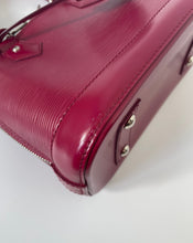 Load image into Gallery viewer, Louis vuitton, Lv, Lv Handbag, Alma bb, alma bb epi, Louis vuitton alma bb epi, louis vuitton alma bb, lv alma bb, epi, alma bb epi fuchsia