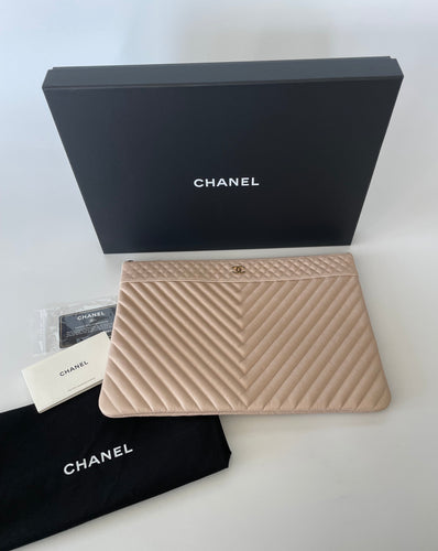 Chanel, Chanel pouch, Chanel classic pouch, chanel clutch, chanel nude clutch, nude clutch, nude pouch, preluxe, preloved, chanel sale