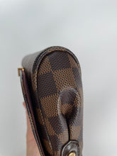 Load image into Gallery viewer, Louis vuitton favorite pm, Favorite handbag, favorite pm, favorite damier, favorite damier ebene, LV favorite, LV crossbody nah, Louis vuitton crossbody, louis vuitton damier