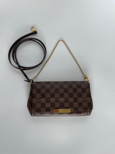 Load image into Gallery viewer, LV, Louis Vuitton, Louis vuitton favorite, Louis vuitton favorite pm, Favorite handbag, favorite pm, favorite damier, favorite damier ebene, LV favorite, LV crossbody nah, Louis vuitton crossbody, louis vuitton damier