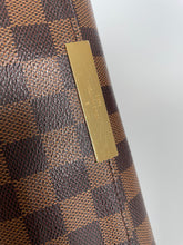 Load image into Gallery viewer, Louis vuitton favorite pm, Favorite handbag, favorite pm, favorite damier, favorite damier ebene, LV favorite, LV crossbody nah, Louis vuitton crossbody, louis vuitton damier