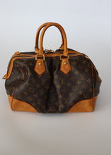 Load image into Gallery viewer, LV, Louis vuitton, LV Stephen bag, Louis vuitton stephen bag, stephen handbag, Monogram Handbag , Handbag, Preloved Handbag, Secondhand handbag, vintage handbag