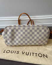 Load image into Gallery viewer, Louis Vuitton Neverfull mm Damier Azur preluxe