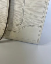 Load image into Gallery viewer, Louis Vuitton, Lv, Louis Vuitton Madeleine Tote bag, Louis Vuitton tote, Louis Vuitton epi leather, LV Madeleine tote, Madeleine tote bag, Madeleine GM Tote