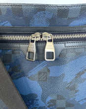 Load image into Gallery viewer, Louis Vuitton, LV, Louis Vuitton Mens Bag, Louis Vuitton Messenger Bag, Louis Vuitton Hunter Damier Camouflage cobalt. Damier Camouflage Cobalt, LV hunter Messenger bag