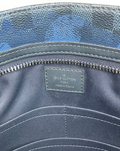 Load image into Gallery viewer, Louis Vuitton, LV, Louis Vuitton Mens Bag, Louis Vuitton Messenger Bag, Louis Vuitton Hunter Damier Camouflage cobalt. Damier Camouflage Cobalt, LV hunter Messenger bag