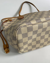 Load image into Gallery viewer, Neverfull pm, neverfull, neverfull damier azur, neverfull azur, louis vuitton, louis vuitton neverfull, louis vuitton neverfull pm, louis vuitton neverfull azur