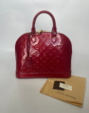 Load image into Gallery viewer, Louis Vuitton alma, Alma PM, Alma Vernis, Louis Vuitton vernis alma, red Louis Vuitton, Louis Vuitton handbag, Preloved Louis Vuitton