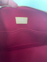 Load image into Gallery viewer, Louis Vuitton alma, Alma PM, Alma Vernis, Louis Vuitton vernis alma, red Louis Vuitton, Louis Vuitton handbag, Preloved Louis Vuitton