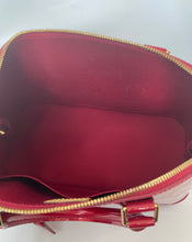 Load image into Gallery viewer, Louis Vuitton alma, Alma PM, Alma Vernis, Louis Vuitton vernis alma, red Louis Vuitton, Louis Vuitton handbag, Preloved Louis Vuitton