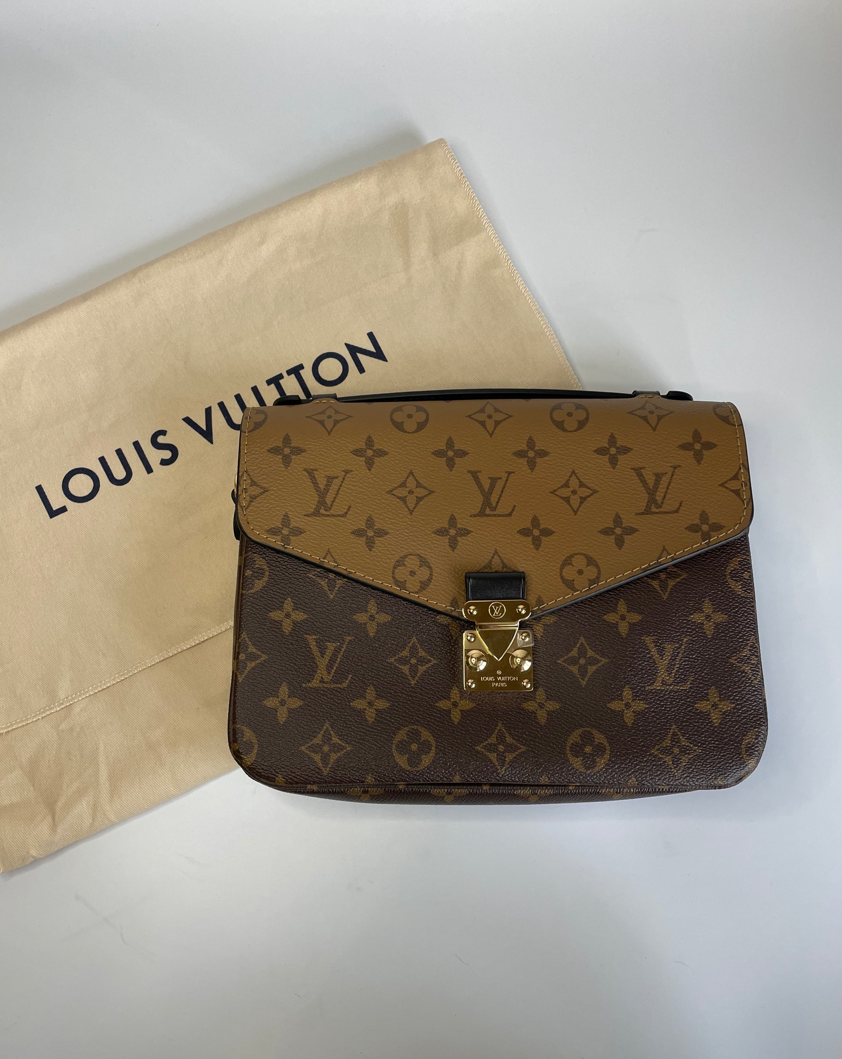 Louis Vuitton Womens Pochette Metis Reverse Monogram Canvas Cloth
