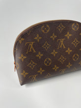 Load image into Gallery viewer, LOUIS VUITTON | GM COSMETIC POUCH | MONOGRAM