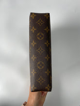 Load image into Gallery viewer, Louis Vuitton, Louis Vuitton toiletry 26, toiletry 26, monogram toiletry, Louis Vuitton monogram, Louis Vuitton GM cosmetic pouch, LV cosmetic pouch, Cosmetic pouch  Edit alt text