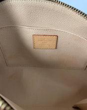 Load image into Gallery viewer, Louis Vuitton, Louis Vuitton toiletry 26, toiletry 26, monogram toiletry, Louis Vuitton monogram, Louis Vuitton GM cosmetic pouch, LV cosmetic pouch, Cosmetic pouch  Edit alt text