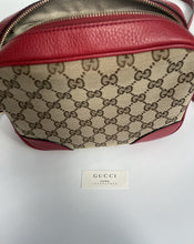 Load image into Gallery viewer, Gucci, Gucci Bree GG supreme mini messenger bag, Gucci Bree bag, Gucci crossbody, crossbody, GG Supreme, Gucci Messenger bag
