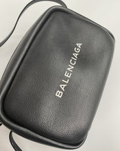 Load image into Gallery viewer, Balenciaga, Balenciaga everyday logo s bag, Balenciaga logo bag, Balenciaga crossbody bag, crossbody bag