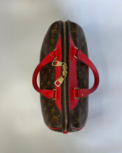 Load image into Gallery viewer, LV, Louis Vuitton, Louis Vuitton Retiro handbag, Retiro Handbag, Louis Vuitton Retiro, LV monogram bag
