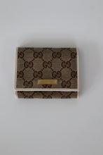 Load image into Gallery viewer, Gucci Wallet, Gucci, Gucci tri fold wallet, Wallet, Vintage gucci. vintage gucci wallet
