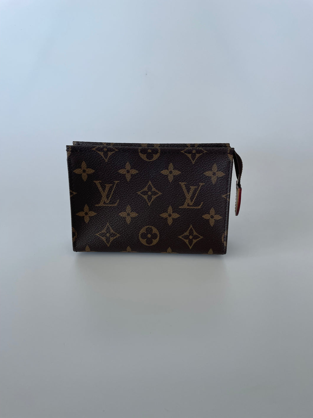 LOUIS VUITTON | TOILETRY 15 BAG | MONOGRAM