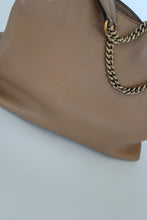 Load image into Gallery viewer, GUCCI | MEDIUM SOHO CHAIN BAG | TAN
