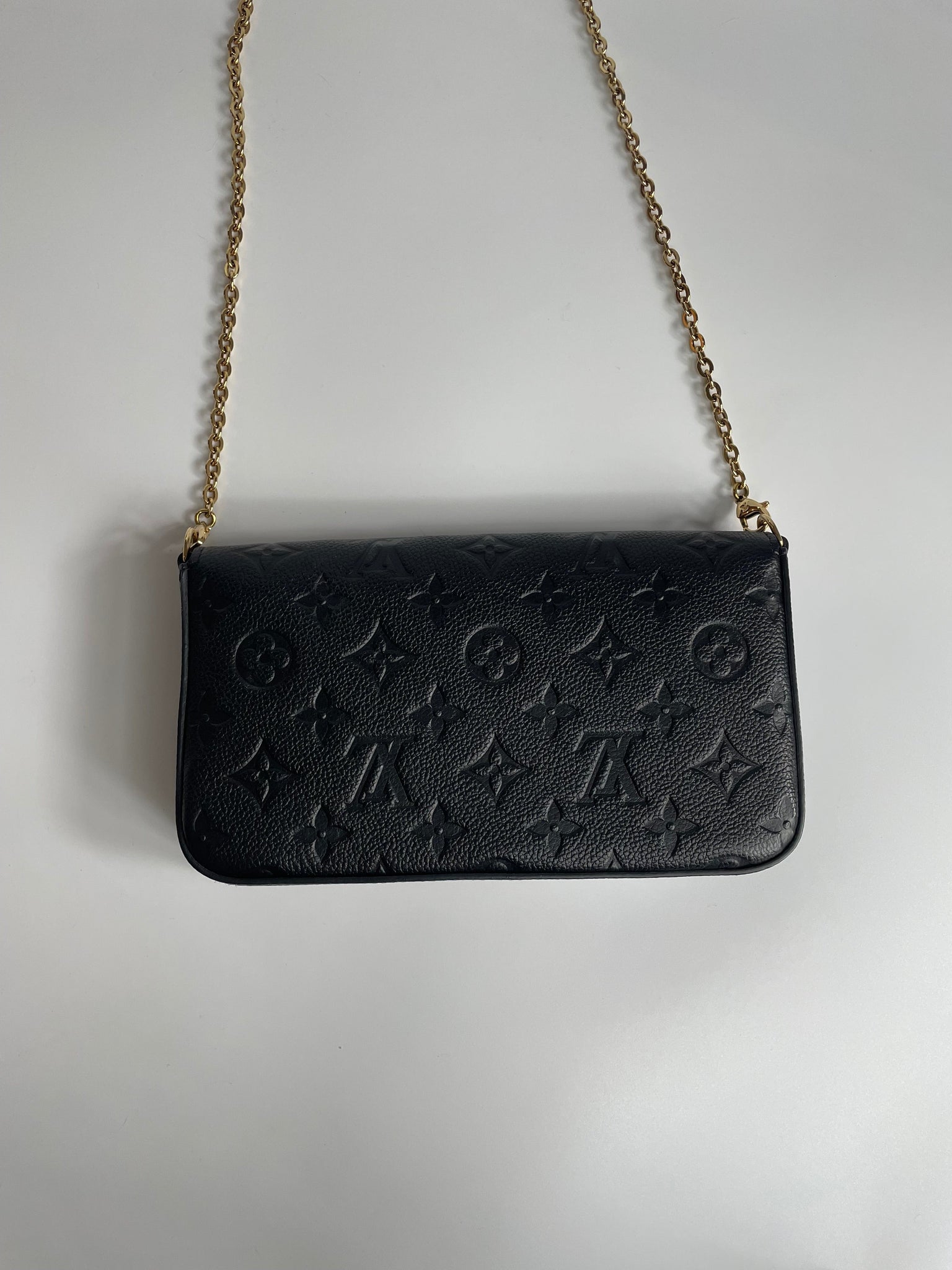 💕Brand new Louis Vuitton Felicie pochette Monogram Empreinte noir