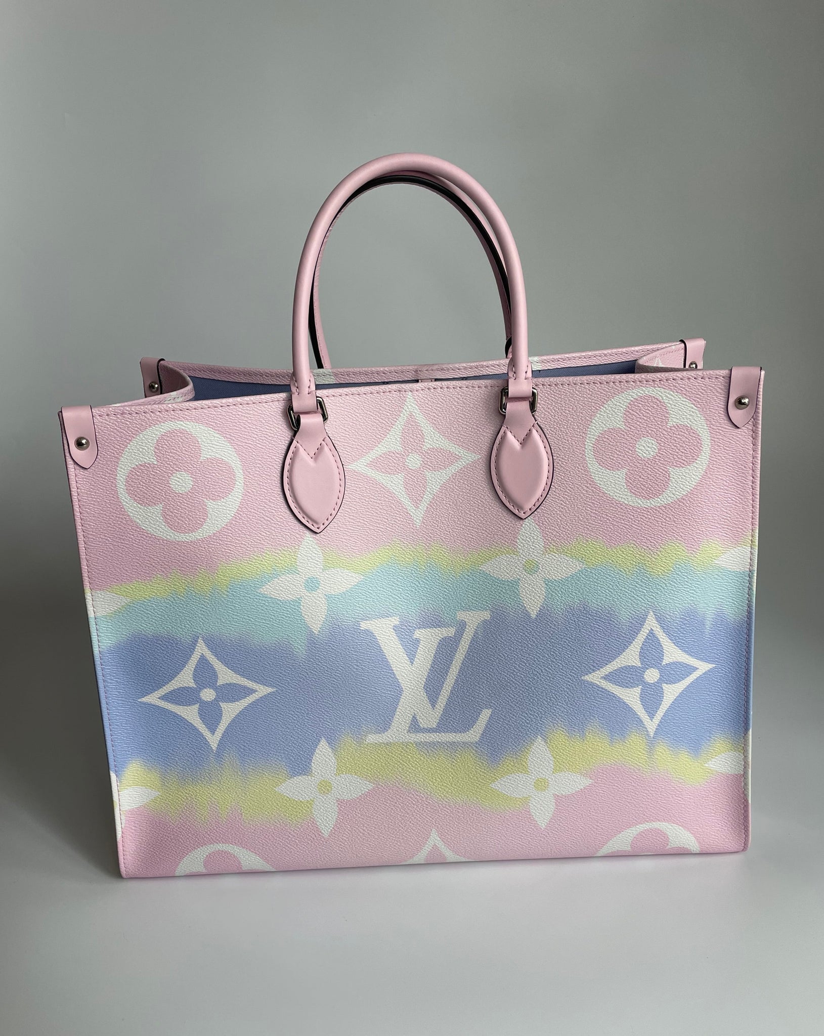 Louis Vuitton Blue Escale On The Go Bag