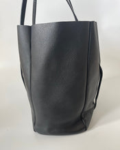 Load image into Gallery viewer, Balenciaga, Balenciaga tote, Designer tote, Balenciaga sale, Everyday tote small, Balenciaga everyday tote, Everyday tote Black, Handbag, preloved handbag, Black handbag
