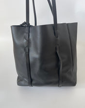 Load image into Gallery viewer, Balenciaga, Balenciaga tote, Designer tote, Balenciaga sale, Everyday tote small, Balenciaga everyday tote, Everyday tote Black, Handbag, preloved handbag, Black handbag
