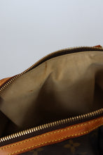 Load image into Gallery viewer, LV, Louis vuitton, LV Stephen bag, Louis vuitton stephen bag, stephen handbag, Monogram Handbag , Handbag, Preloved Handbag, Secondhand handbag, vintage handbag
