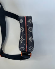 Load image into Gallery viewer, Louis Vuitton, LV, Louis Vuitton upside down, Upside down limited edition, Louis Vuitton danube, Danube crossbody bag, Danube, Danube upside down, Louis Vuitton danube upside down
