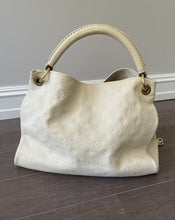 Load image into Gallery viewer, Louis Vuitton artsy Empreinte leather cream creme handbag
