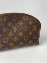 Louis Vuitton Cosmetic Pouch GM –
