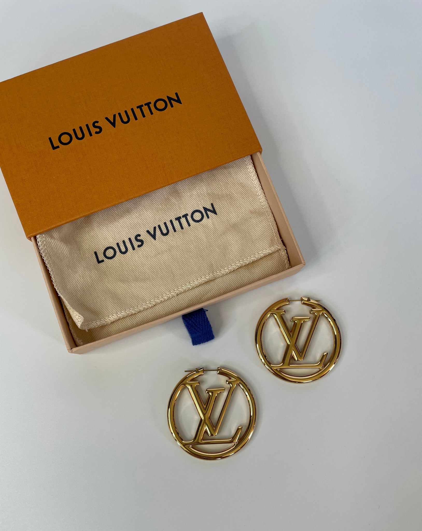 Emily Simpson Gets Louis Vuitton Jewelry as Mothers Day Gift  Style   Living