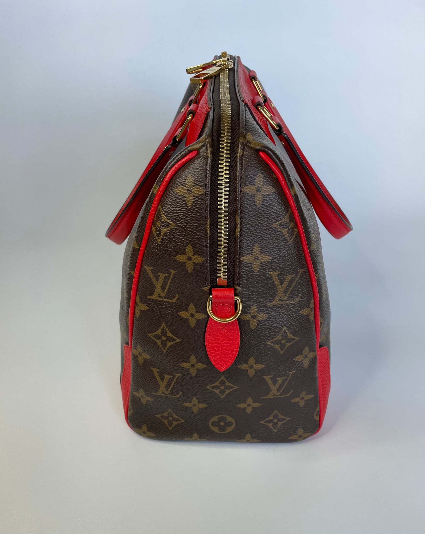 Louis Vuitton Retiro Handbag 336654